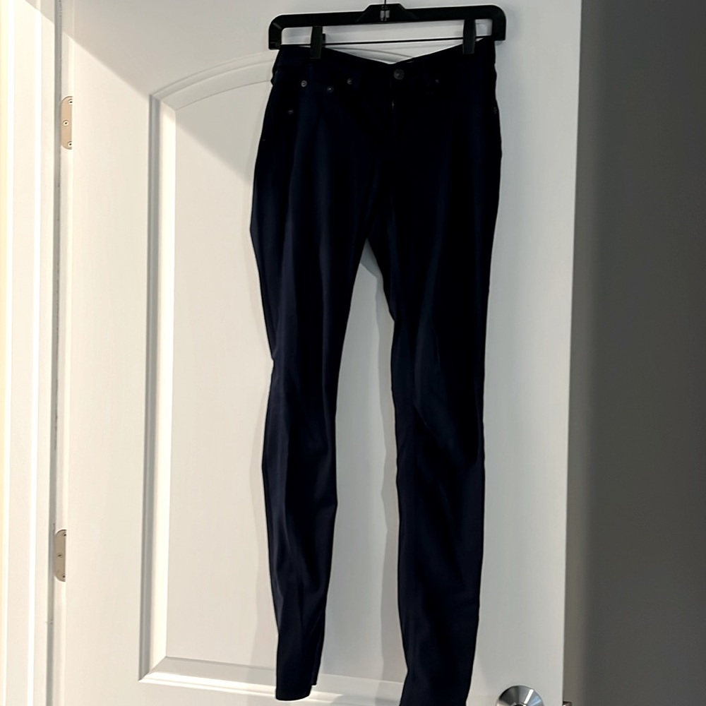 Rag and Bone Jean leggings. Dark Navy.